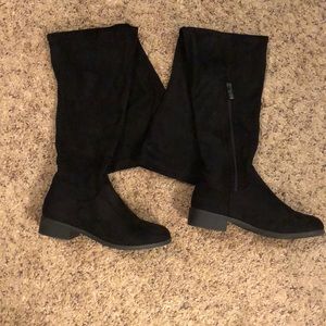 Black Over the Knee Boots. Sz 7. Great condition